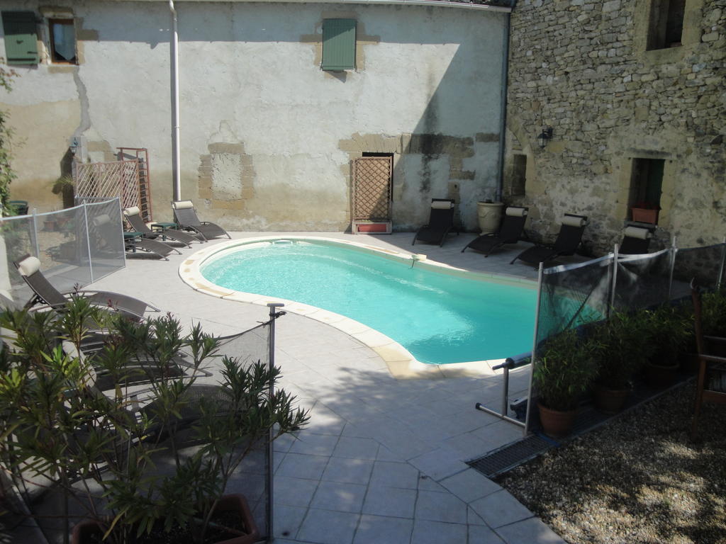 Bastide De La Treille Villa Montaren-et-Saint-Médiers Cameră foto